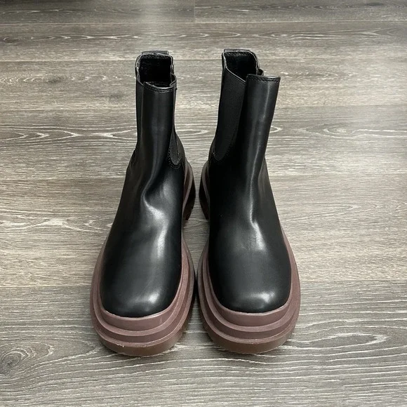 URBAN OUTFITTERS Black Chelsea Faux Leather Combat Platform Chunky Boots 9 40 - Picture 2 of 10